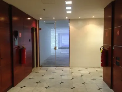 Sala Comercial para alugar, 782m² no Centro, Rio de Janeiro