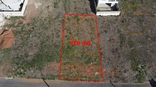 Lote/Terreno à venda, 370m² no Jardins Versailles, Valparaíso de Goiás