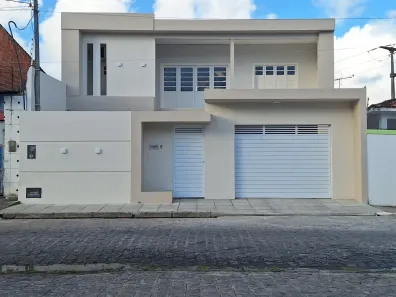 Casa com 4 Quartos à venda, 335m² no São Jorge, Maceió