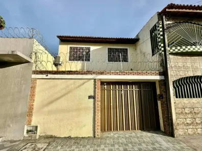 Casa com 3 Quartos à venda, 163m² no Cidade dos Funcionários, Fortaleza