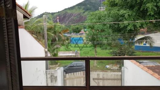 Sobrado com 3 Quartos à venda, 225m² no Jardim Jaqueira, Caraguatatuba