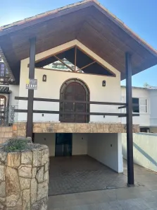 Casa com 3 Quartos à venda, 270m² no Centro, Vassouras