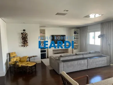 Apartamento com 2 Quartos à venda, 161m² no Vila Nova Conceição, São Paulo