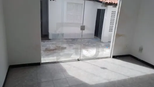 Casa com 3 Quartos à venda, 180m² no Aeroporto, Aracaju