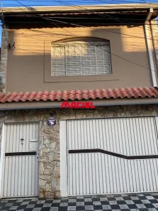 Sobrado com 4 Quartos à venda, 150m² no Centro, Jacareí
