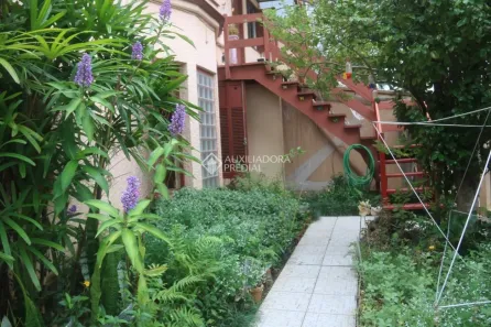 Casa com 7 Quartos à venda, 380m² no Petrópolis, Porto Alegre