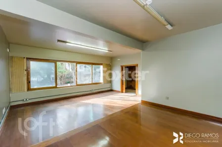 Casa com 4 Quartos à venda, 350m² no Boa Vista, Porto Alegre