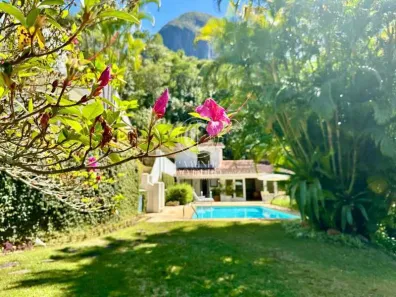 Casa de Condomínio com 5 Quartos à venda, 350m² no Araras, Petrópolis
