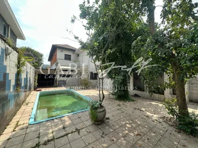 Casa com 3 Quartos à venda, 277m² no Vila Mathias, Santos