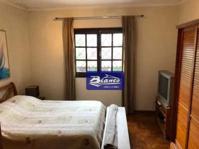 Sobrado com 3 Quartos à venda, 220m² no Vila Galvão, Guarulhos