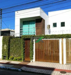 Sobrado com 3 Quartos à venda, 145m² no Centro, Balneário Camboriú