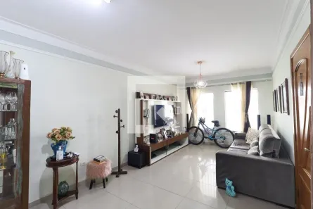 Casa com 3 Quartos à venda, 210m² no Vila Nivi, São Paulo