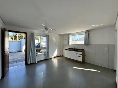 Apartamento com 1 Quarto para alugar, 50m² no Campeche, Florianópolis