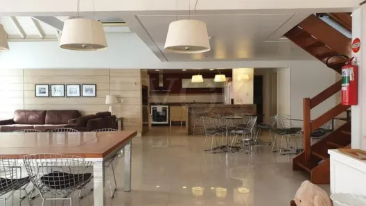 Sobrado com 5 Quartos para alugar, 376m² no Jardim Carvalho, Porto Alegre