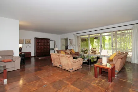Casa com 5 Quartos para alugar, 630m² no Jardim Guedala, São Paulo