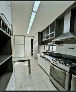 Apartamento com 2 Quartos para alugar, 127m² no Jóquei, Teresina