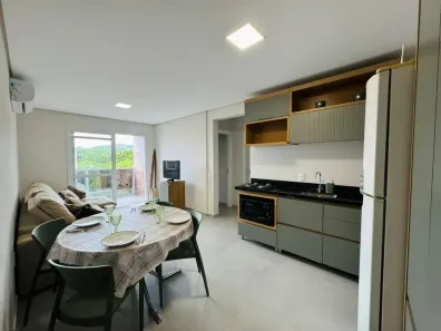 Apartamento com 2 Quartos à venda, 60m² no Praia De Palmas, Governador Celso Ramos
