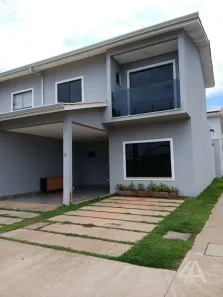 Casa de Condomínio com 3 Quartos para alugar, 160m² no Rio Madeira, Porto Velho