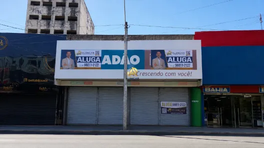 Ponto Comercial para alugar, 630m² no Parque Residencial Laranjeiras, Serra