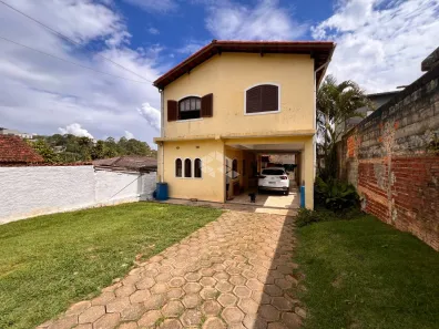 Casa com 3 Quartos à venda, 186m² no Centro, Mairiporã