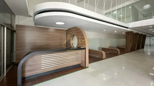Prédio Comercial para alugar, 462m² no Lapa, São Paulo