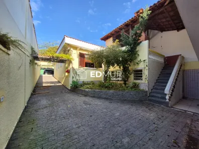 com 4 Quartos para alugar, 243m² no Vila Gilda, Santo André