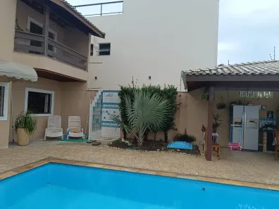 Sobrado com 3 Quartos à venda, 315m² no Centro, Itanhaém