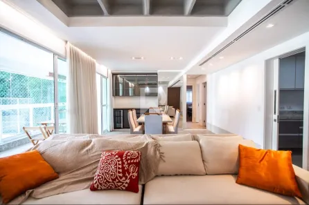 Apartamento com 3 Quartos para alugar, 126m² no Campo Comprido, Curitiba