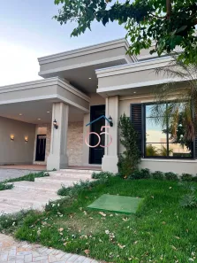 Casa de Condomínio com 4 Quartos à venda, 250m² no Condomínio Florais Itália, Cuiabá