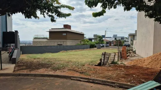 Lote/Terreno à venda, 388m² no Centro, Piracicaba
