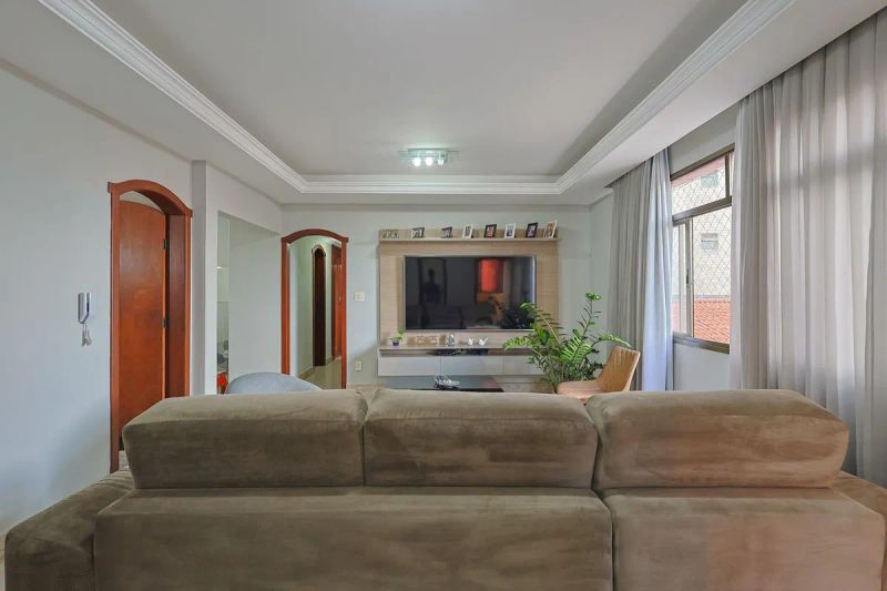 Apartamento com 3 quartos — Cidade Nova, Belo Horizonte