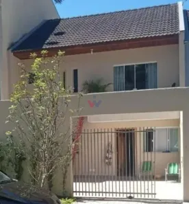 Sobrado com 3 Quartos à venda, 180m² no Santa Cândida, Curitiba