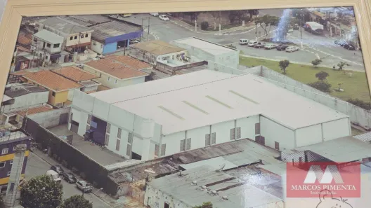 Galpão/Depósito/Armazém à venda, 2500m² no Vila Santana, São Paulo