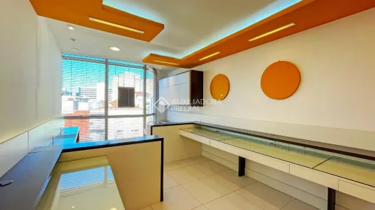 Sala Comercial à venda, 85m² no Moinhos de Vento, Porto Alegre