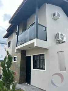Casa com 2 Quartos à venda, 138m² no Pagani, Palhoça