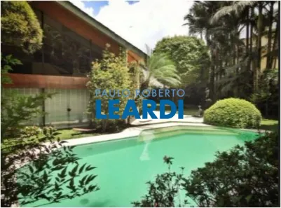 Sobrado com 5 Quartos à venda, 1365m² no Jardim América, São Paulo