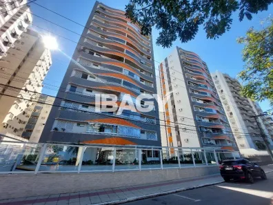 Apartamento com 3 Quartos para alugar, 113m² no Centro, Florianópolis