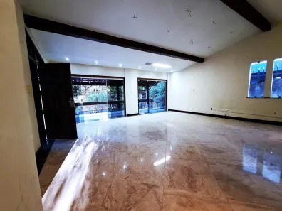 Casa com 4 Quartos à venda, 350m² no Caminho das Árvores, Salvador