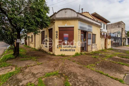 Galpão/Depósito/Armazém com 5 Quartos à venda, 252m² no São João, Porto Alegre
