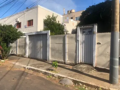 Lote/Terreno à venda, 452m² no Universitário, Uberaba