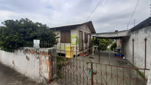 Lote/Terreno à venda, 389m² no Barreiros, São José