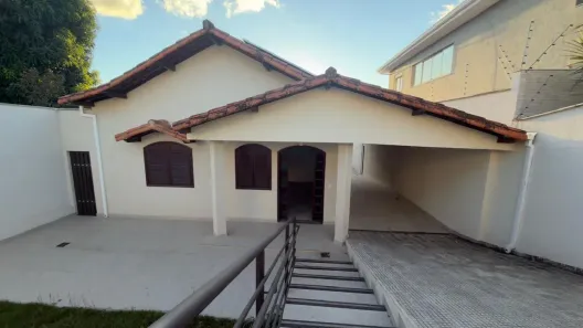 Casa com 3 Quartos para alugar, 150m² no Santa Branca, Belo Horizonte