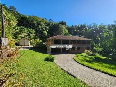 Imóvel Comercial com 4 Quartos para alugar, 350m² no Itoupava Seca, Blumenau