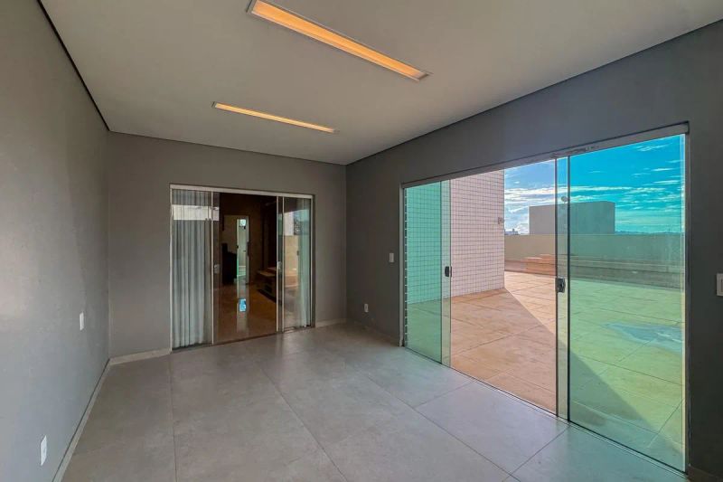 Apartamento com 3 quartos — Havaí, Belo Horizonte