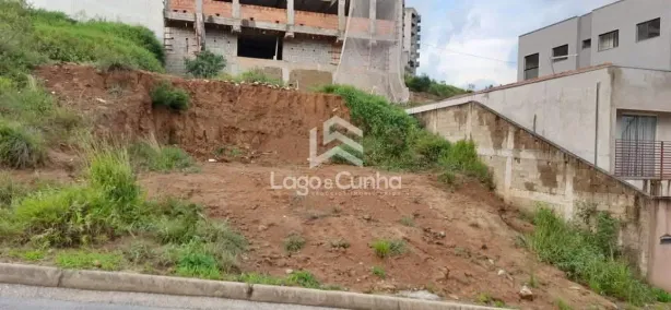 Lote/Terreno à venda, 300m² no Jardim das Acácias, Poços de Caldas