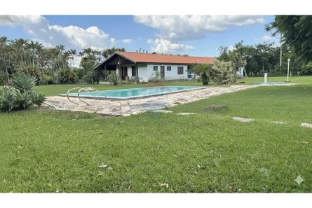 Fazenda/Sítio com 5 Quartos à venda, 13000m² no Centro, Porangaba