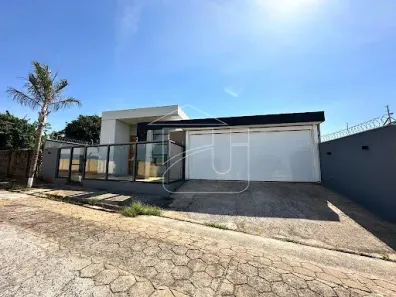 Casa com 4 Quartos à venda, 700m² no Centro (Lácio), Marília