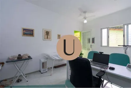 Casa com 6 Quartos à venda, 263m² no Água Branca, São Paulo