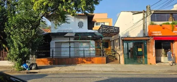 Imóvel Comercial com 3 Quartos para alugar, 340m² no Pinheiros, São Paulo