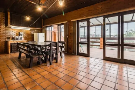 Casa com 3 Quartos à venda, 380m² no Partenon, Porto Alegre